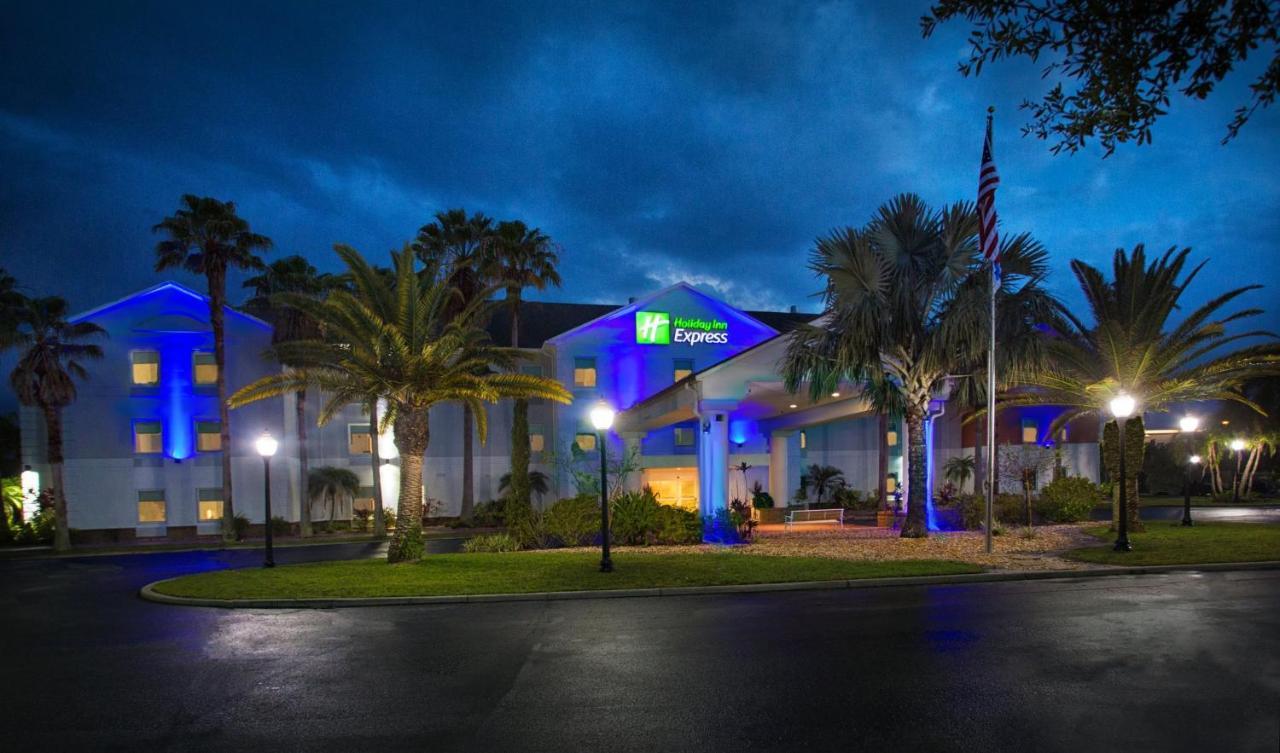 Holiday Inn Express Hotel & Suites Port Charlotte Bagian luar foto
