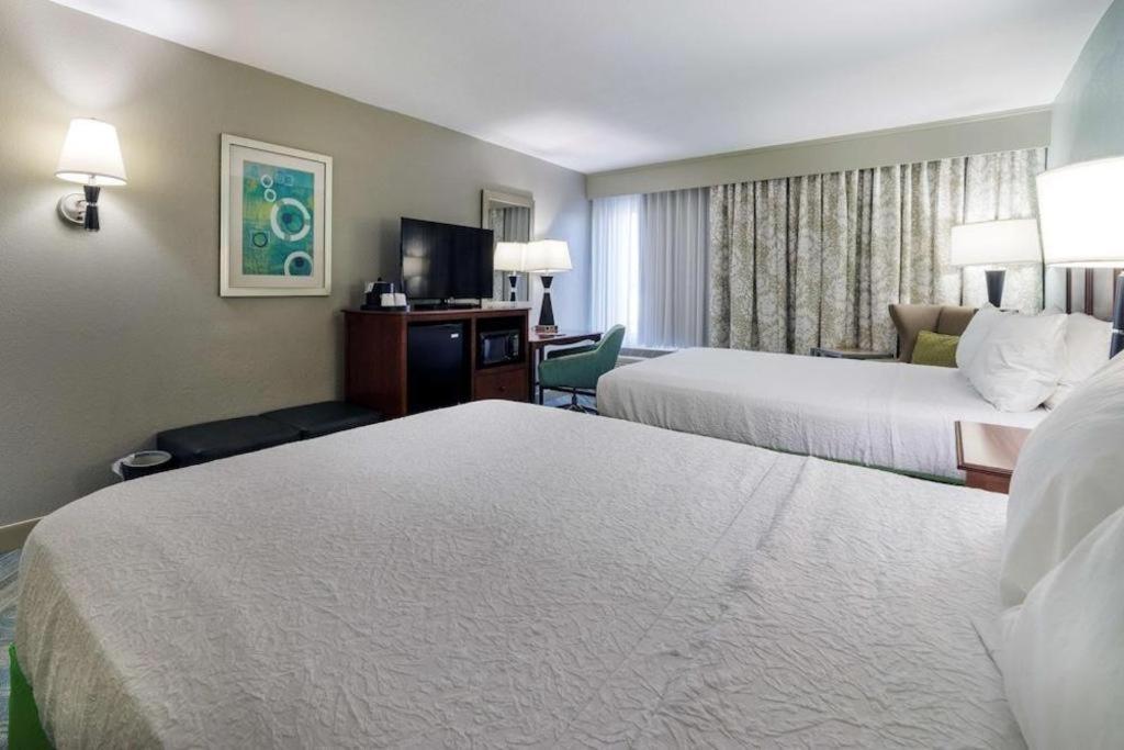 Holiday Inn Express Hotel & Suites Port Charlotte Bagian luar foto