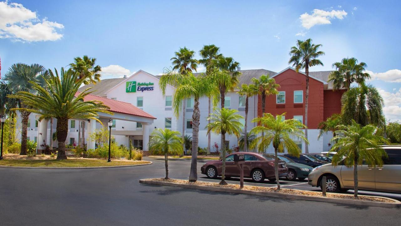 Holiday Inn Express Hotel & Suites Port Charlotte Bagian luar foto